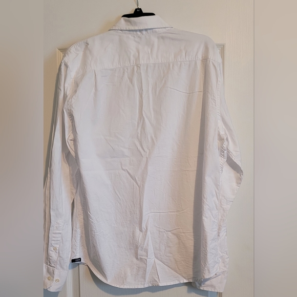 Men's Izod Button Down - Picture 2 of 4